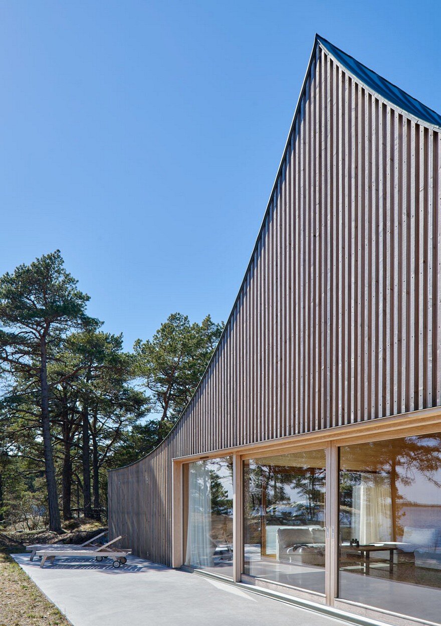 This Scandinavian Wooden House Has a Tent-Like Roof Over a Generous Interior Space 1