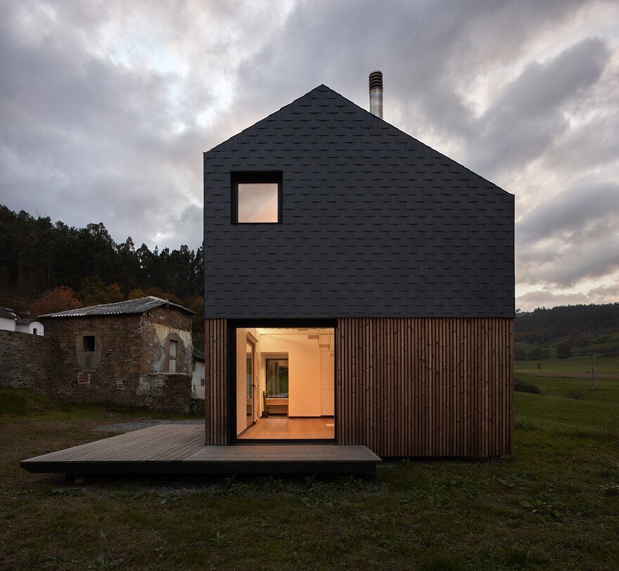 Modern Modular House Assembled in a Factory and Installed in Asturias, Spain 3