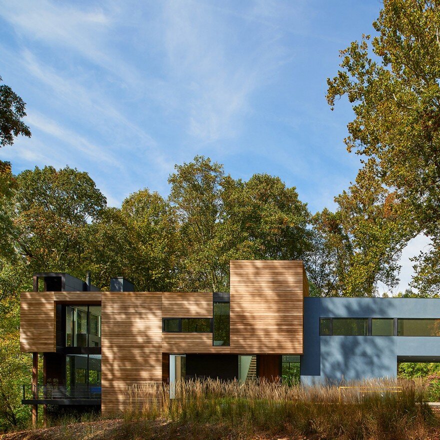 Mohican Hills House by Robert M. Gurney / Maryland 3