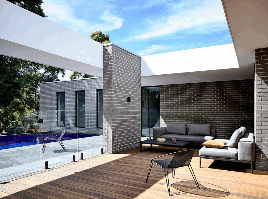 L-Shaped Modern House in Melbourne by InForm Design 6