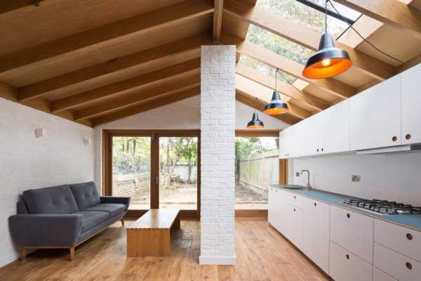 Extension of a Garden Flat Defined by a Dramatic Vaulted Oak Roof