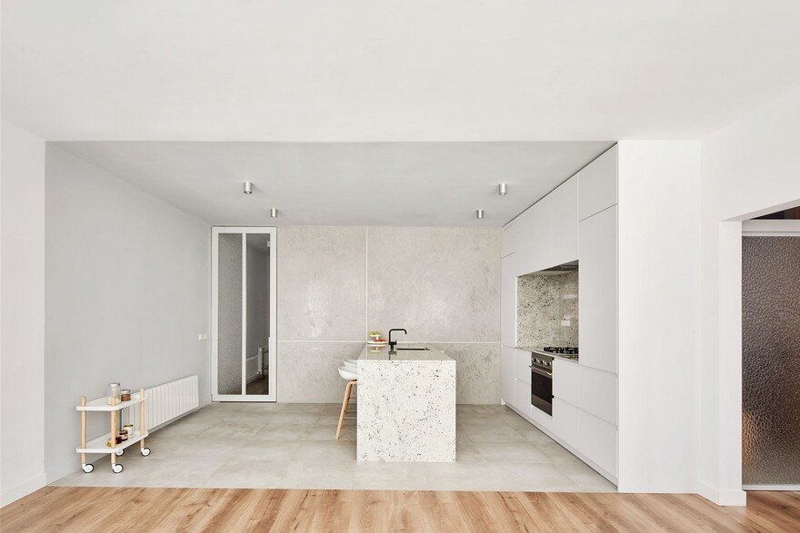 Villarroel Apartment in Barcelona, Raul Sanchez Architects 3