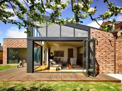 Lake Wendouree House: Art Deco Charm Meets Contemporary Ambience