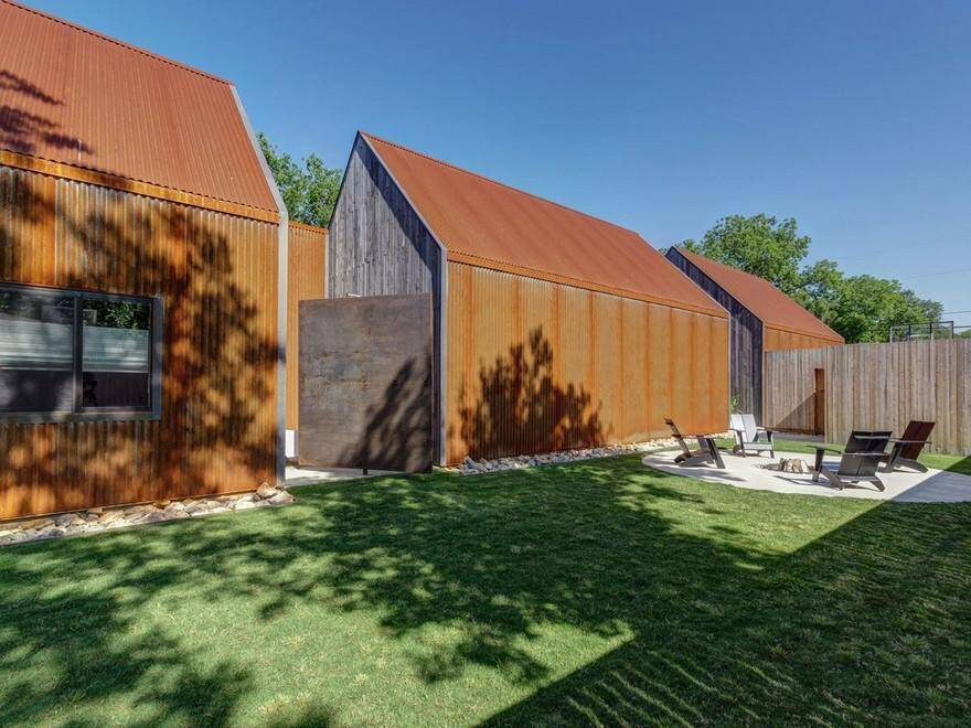 Linder House is Inspired by the Historic Texas Blackland Prairie Homestead 13