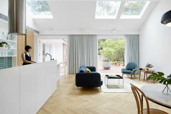 Skylit House: Light-Filled Renovation of an Existing 1950s Bungalow