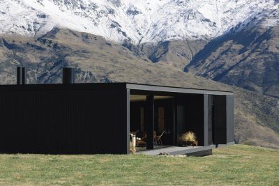 Alpine Terrace House Float in the New Zealand Mountains 1
