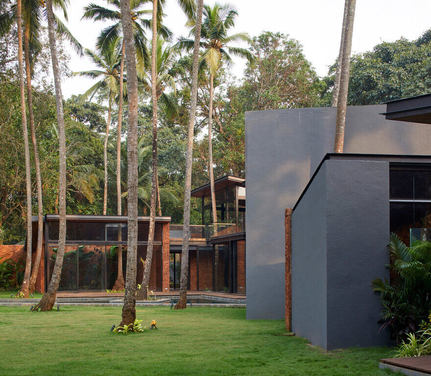 Villa in the Palms, Abraham John Architects