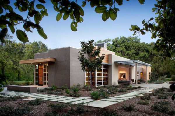 Sonoma Single-Family House with a Seamless Transition from Inside to Out