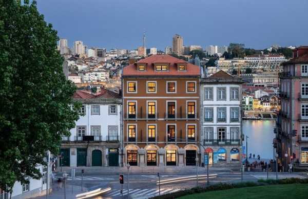 Exmo Hotel, Porto / Floret ? Oficina de Arquitectura
