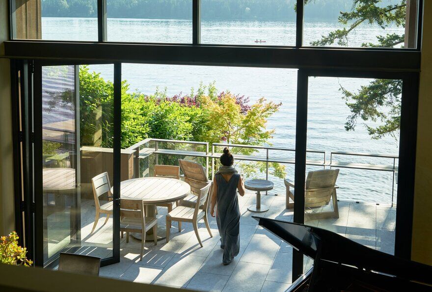 Mercer Island Residence / Graham Baba Architects