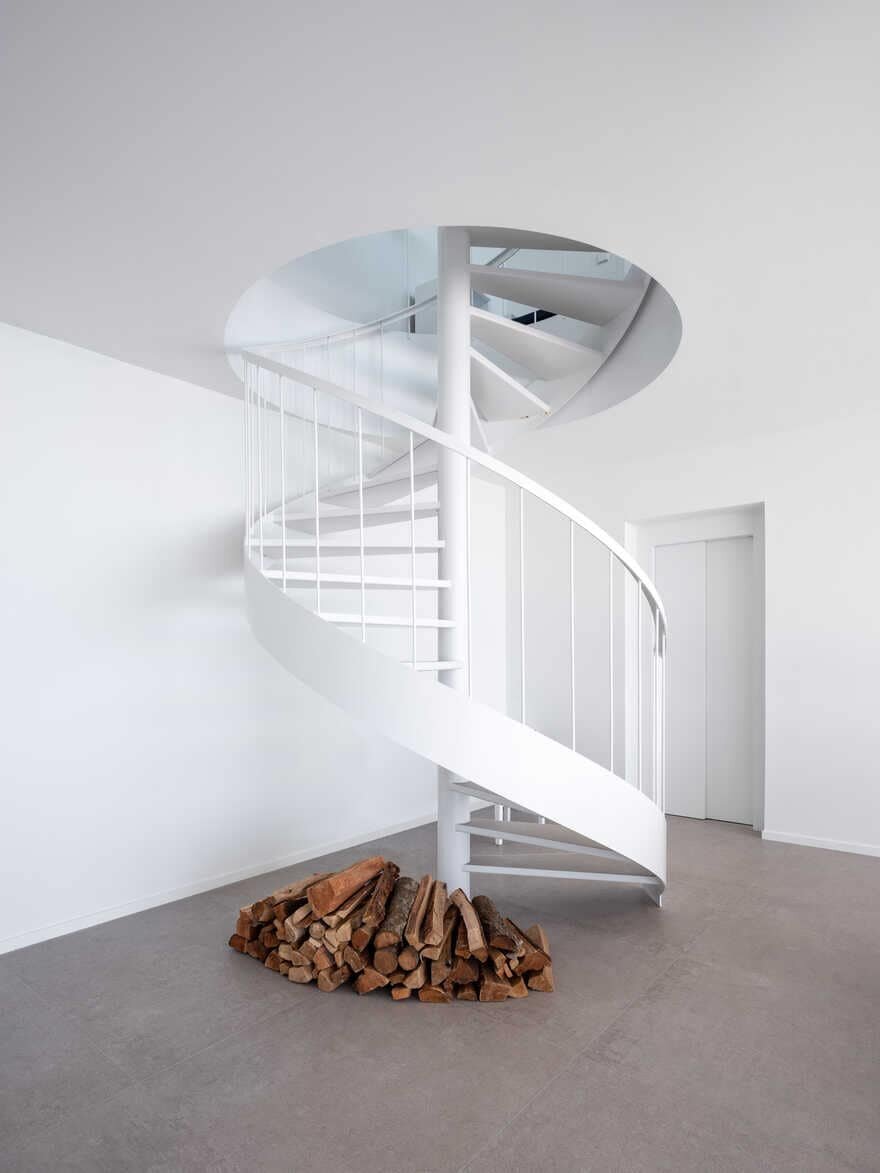 spiral staircase / 05 AM Arquitectura