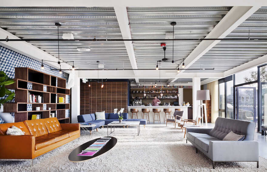 Cloud Room, Seattle / Graham Baba Architects