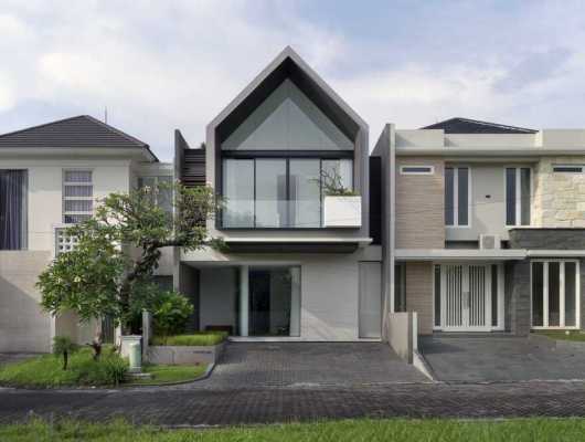 HHH House, Surabaya / Simple Projects Architecture
