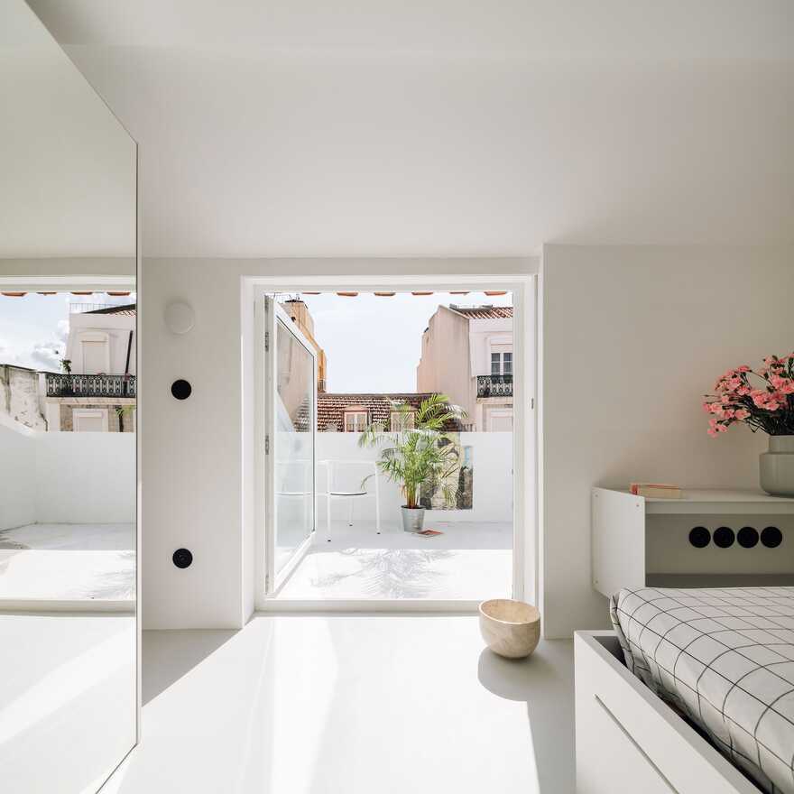 Lisbon Duplex Apartment with a Small Terrace on the Roof