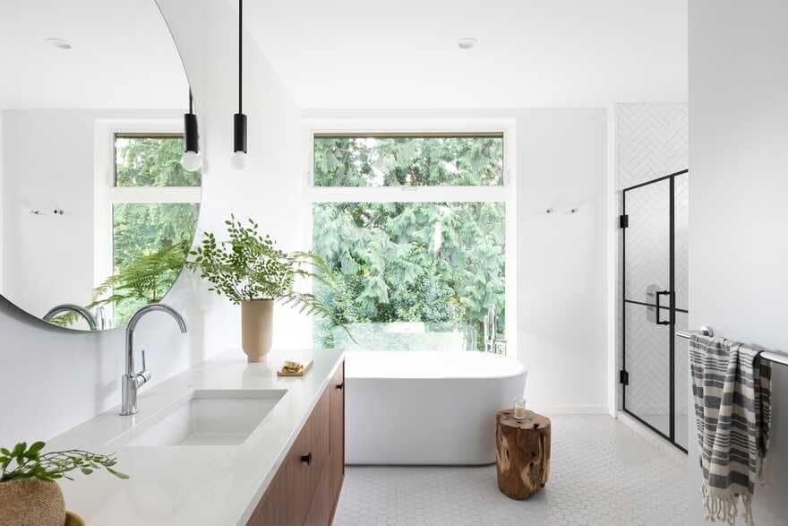 bathroom, Black Box House inspired by the surrounding coastal rainforest and mid-century design