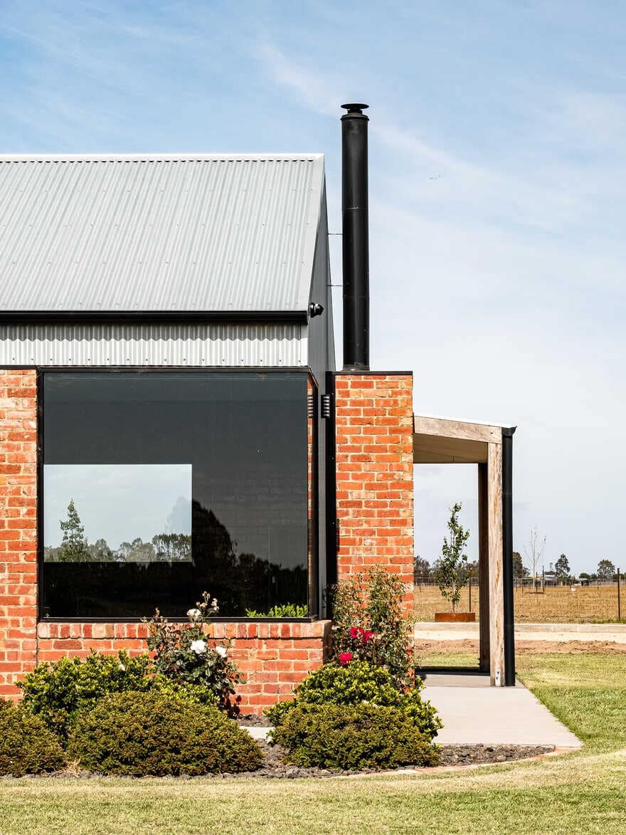 farmhouse / John McAuley Architecture