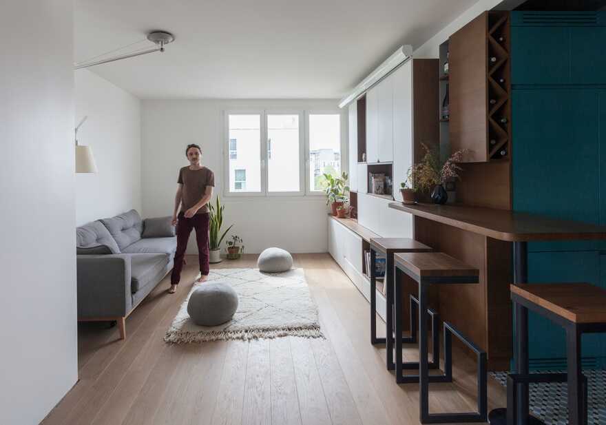 Apartment without Walls for a Young Tech Guy / Katarina Mijić