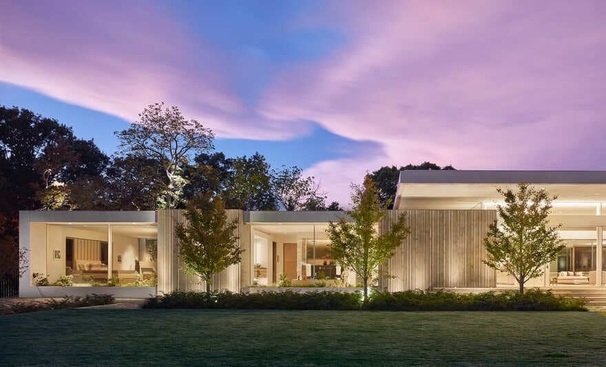 Dallas Residence Represents Resurgence of New Brutalism By Specht Architects