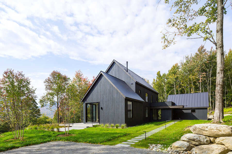 Elemental House in Vermont / Elizabeth Herrmann Architecture + Design