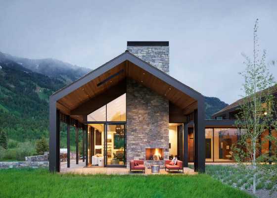 Lone Pine Compound House by Carney Logan Burke Architects