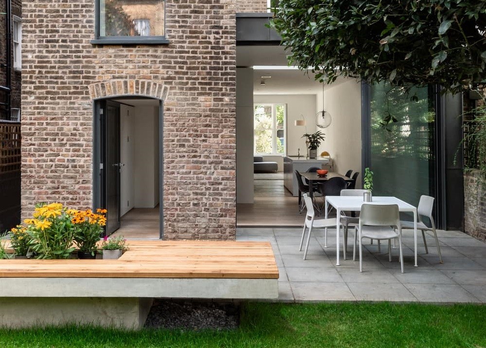 A Passivhaus Retrofit and Extension of a Large Townhouse in North London