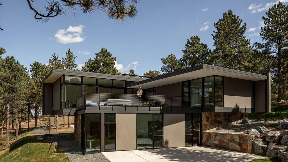 Blackened Steel Modernist Home in Boulder by Arch11