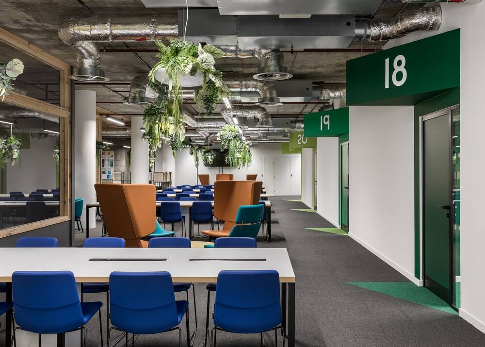 Project: Anglia Ruskin University Architects: Oktra Location: London, United Kingdom Year: 2020 Area: 32,000 sq ft Photos by Oliver Pohlmann