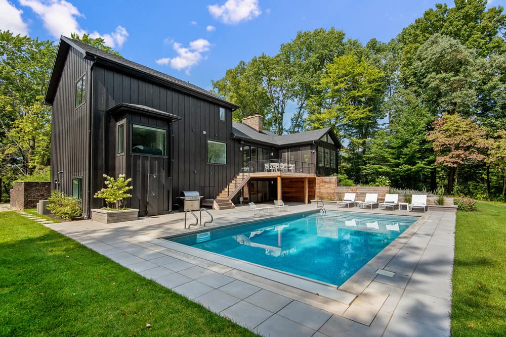 Black Modern Farmhouse, Indiana by Linc Thelen Design