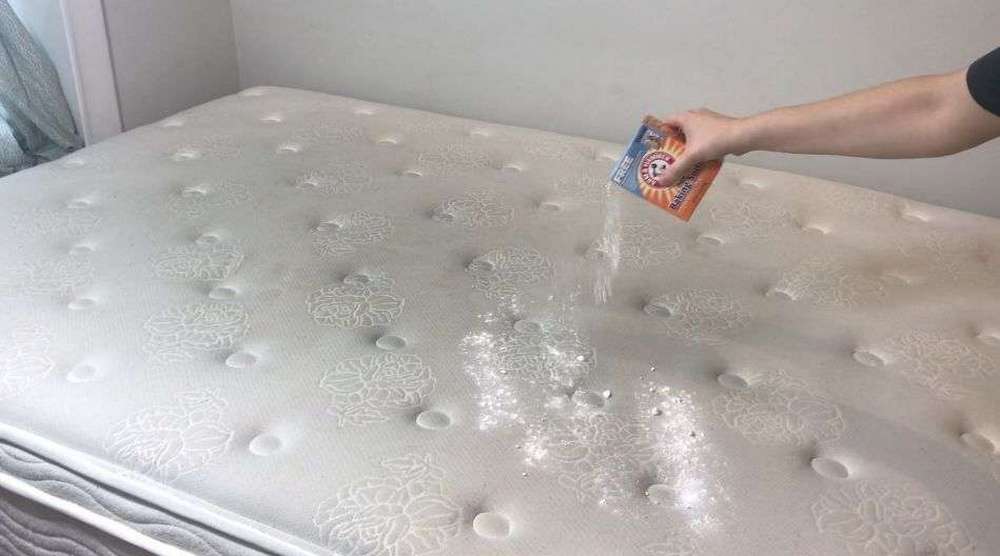 How to Clean Your Mattress Without Using a Vacuum