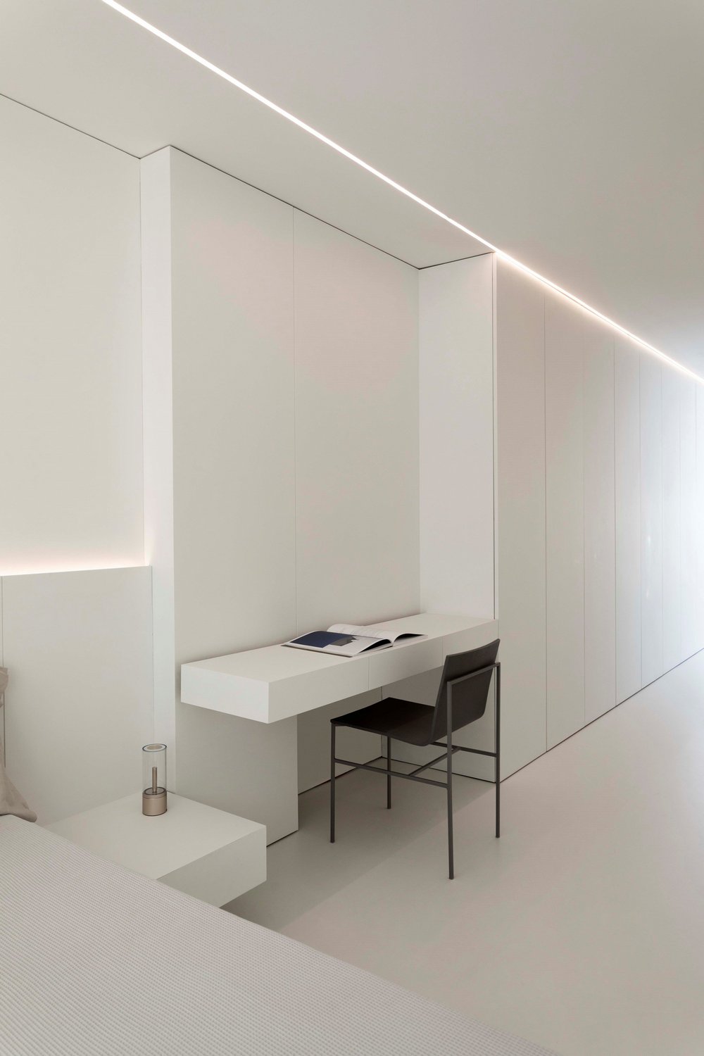 bedroom, home office, Valencia by Fran Silvestre Arquitectos