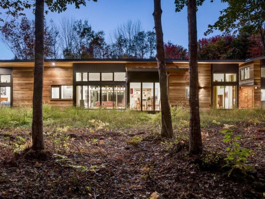Royal River House – Efficient Single-Story Home by Briburn, Maine