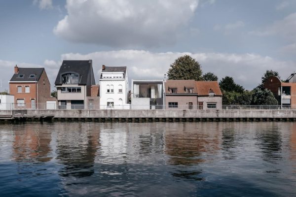 Canal House Humbeek in Belgium by Studio Farris Architects