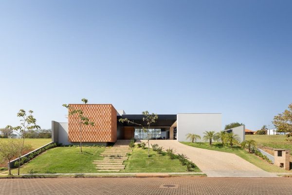 House MYO by Raul Gobetti Arquiteto e Associados
