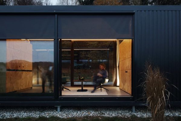 Small Weekend House by Christian Tonko