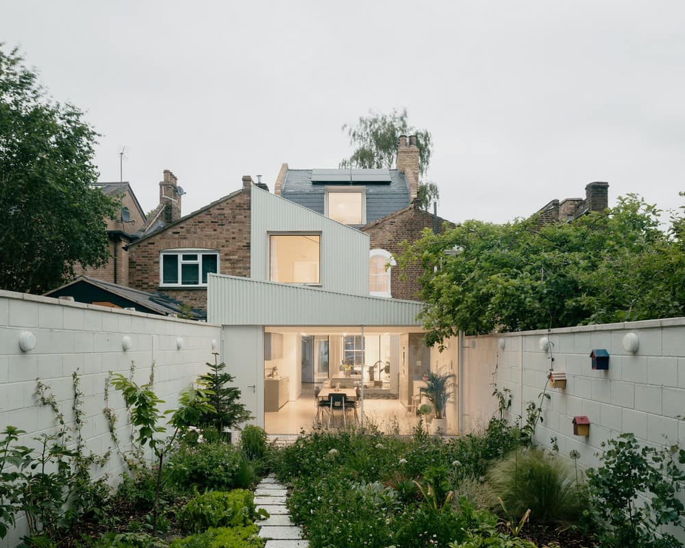 White Patio House, London / Pashenko Works