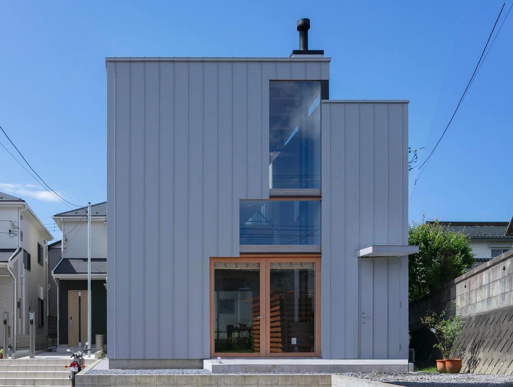 Urban housing for DINKS / Shinsuke Fujii Architects