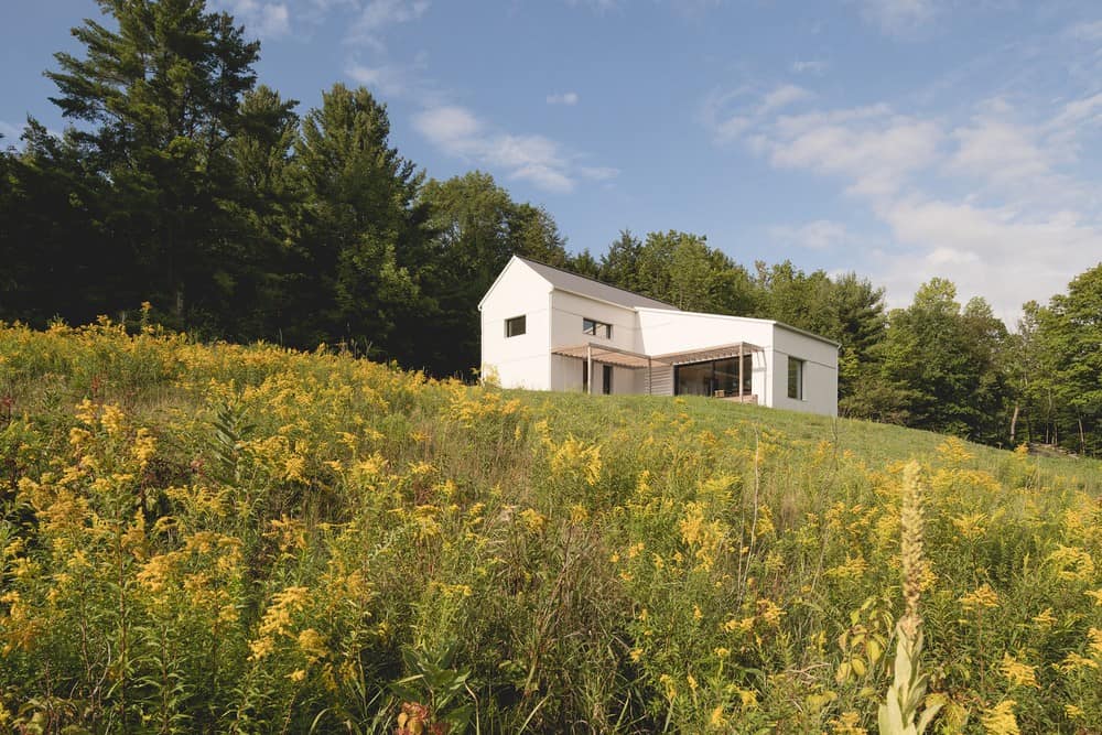 Saltbox Passive House / Atelier l'Abri