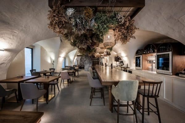 Bogen Restaurant – The Bistro of Flowers / noa* network of architecture