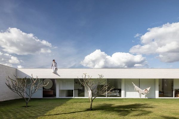 White Bricks House, Brasilia / BLOCO Arquitetos