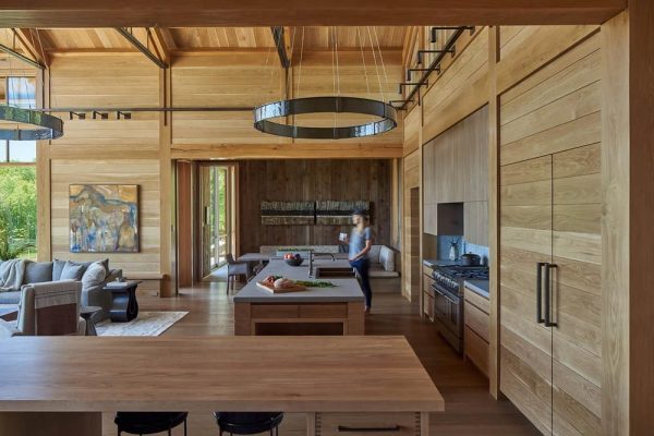 Meadow Creek Farm / Altura Architects