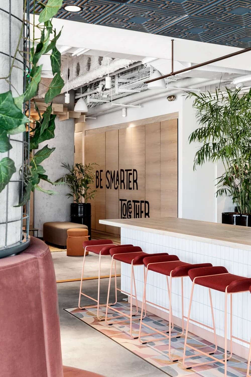 Brain Embassy Boutique / Roy David Architecture