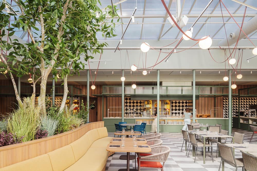 Simultaneo in Hotel Plaza, Barcelona - Restaurant, Bar & Lobby