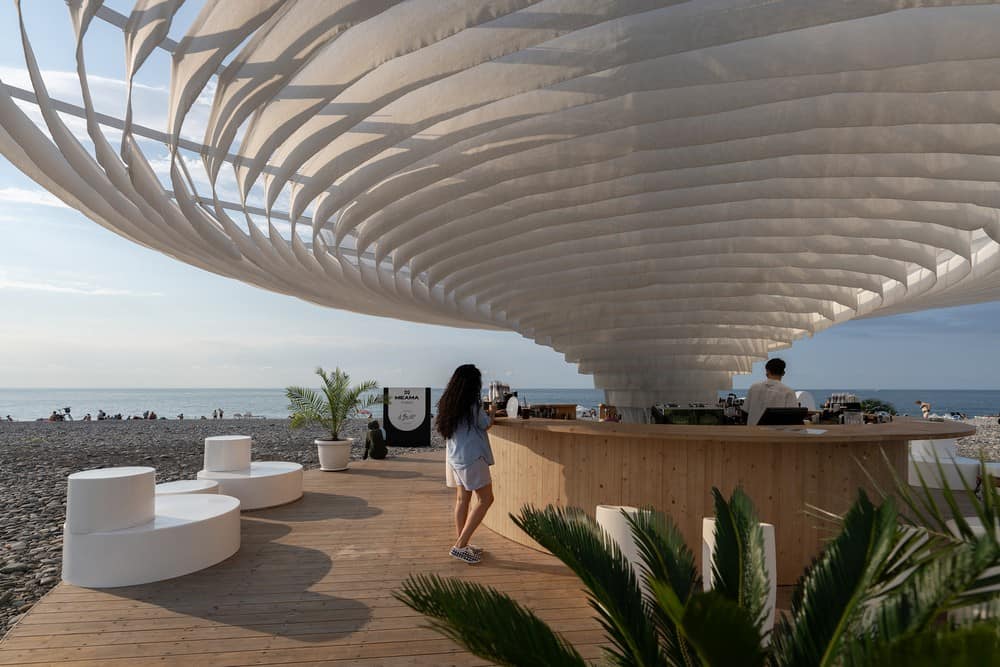 Meama Collect Beach Bar / Khmaladze Architects