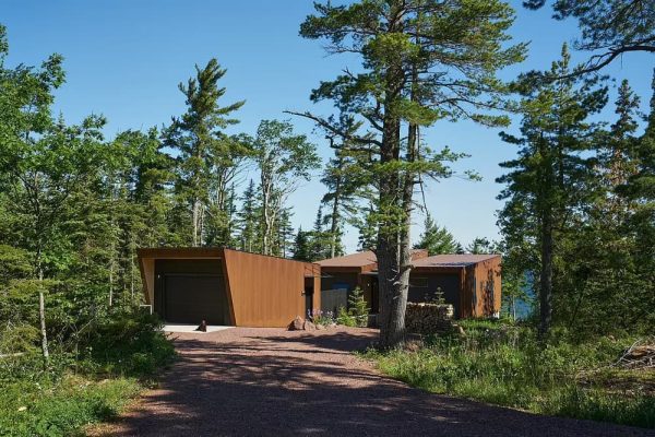 Copper Harbor House / Prentiss Balance Wickline Architects