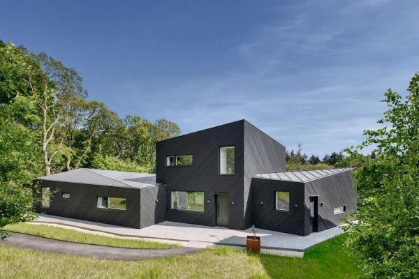 Woodland Residence – Energy Efficient House by AR Design Studio