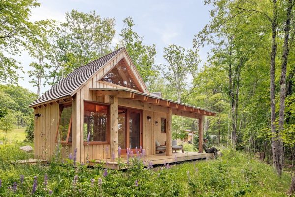 Pitches Among Pines Cabin, Maine / Kaplan Thompson Architects