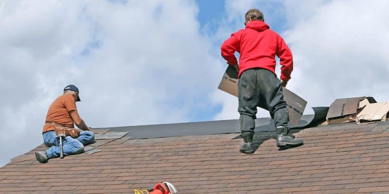 Signs It's Time to Call in San Antonio's Best Roofers