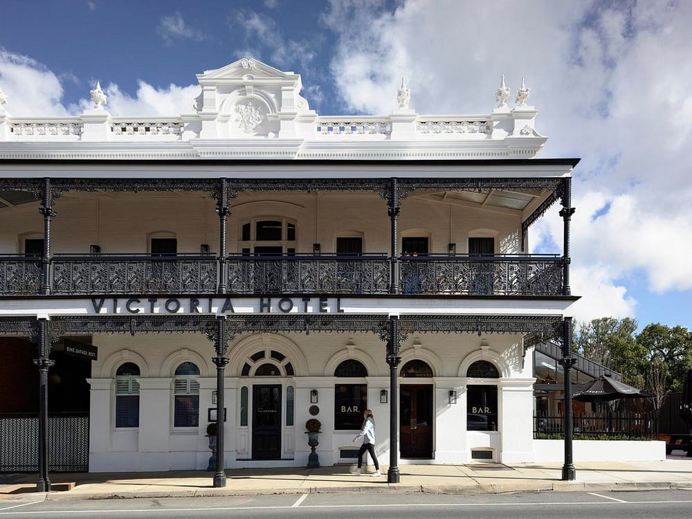 Victoria Hotel, Rutherglen / Porter Architects