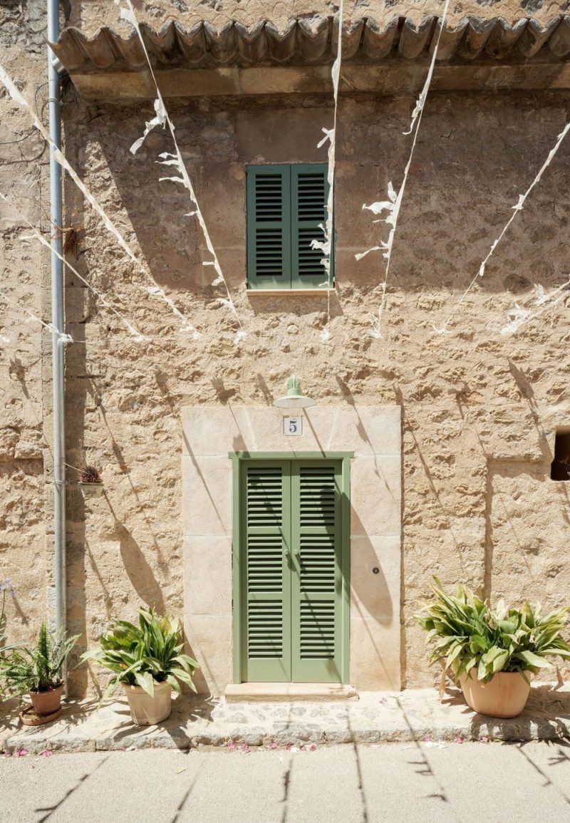 Mila House / Isla Architects