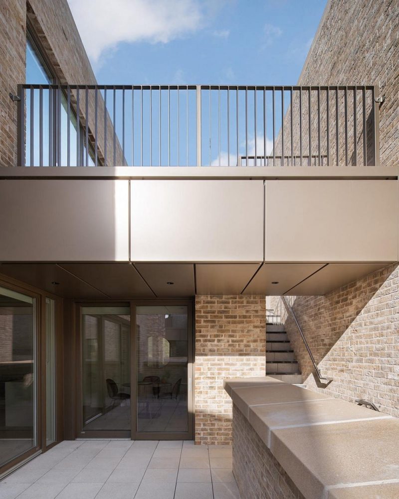 The Residences at Sandford Lodge / Shay Cleary Architects